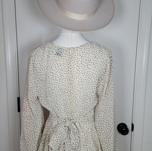 Princess Polly String of Love Cream and Brown Ruffle Romper Size 8 - Picture 10 of 12